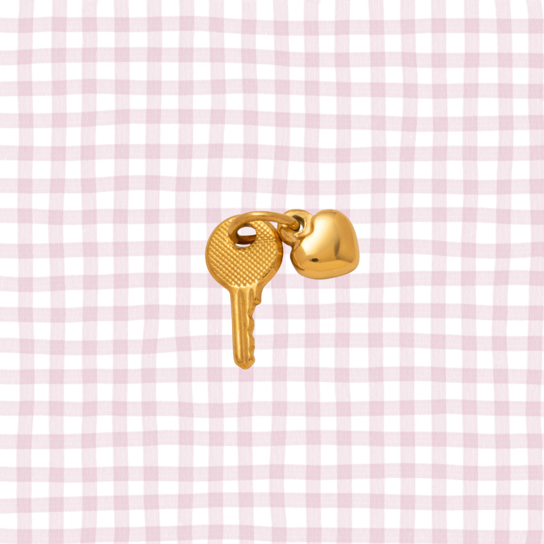 LOVE LOCKED CHARM